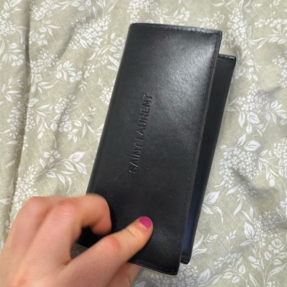 Saint Laurent sunglasses Black - Picture 2 of 8